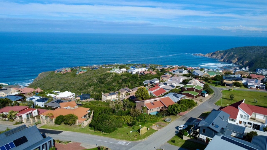4 Bedroom Property for Sale in Herolds Bay Western Cape